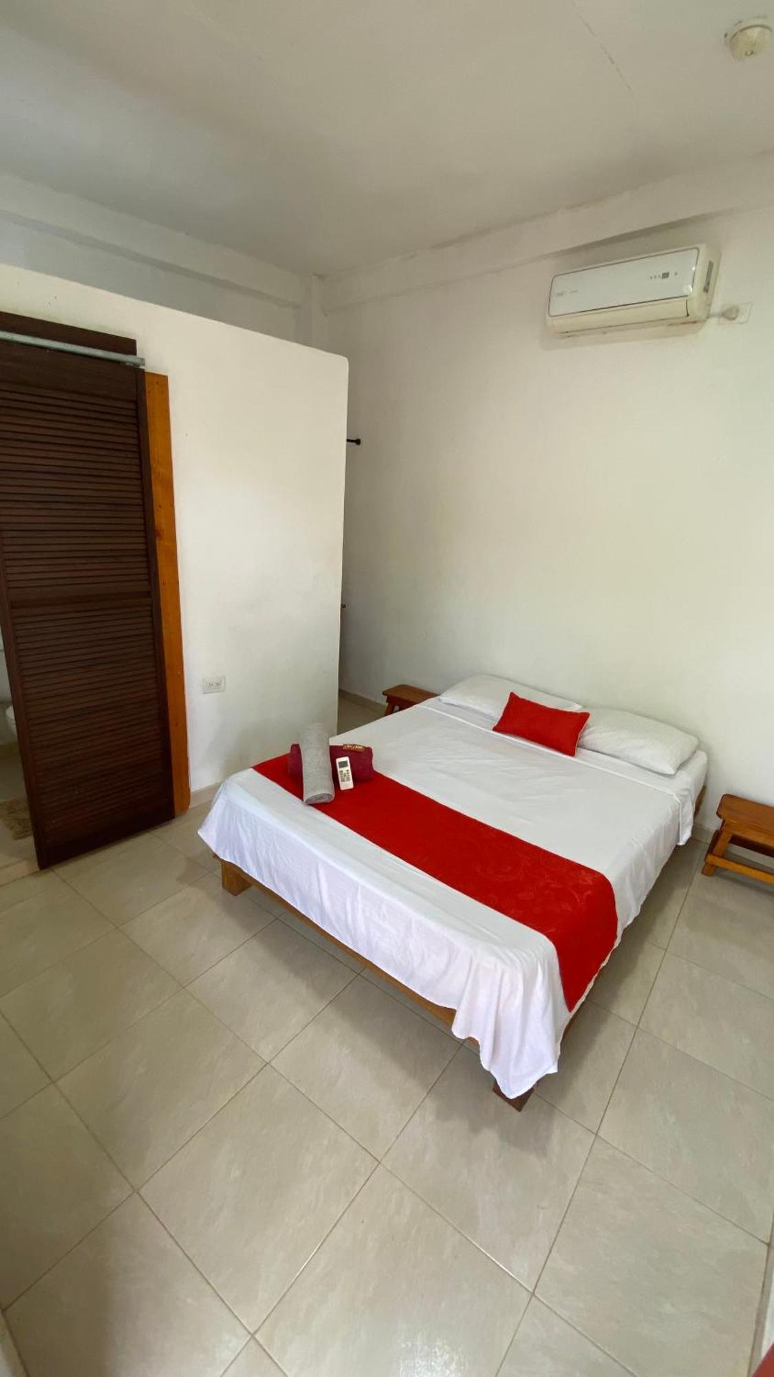 טגאנגה Sierraventura Hostel מראה חיצוני תמונה