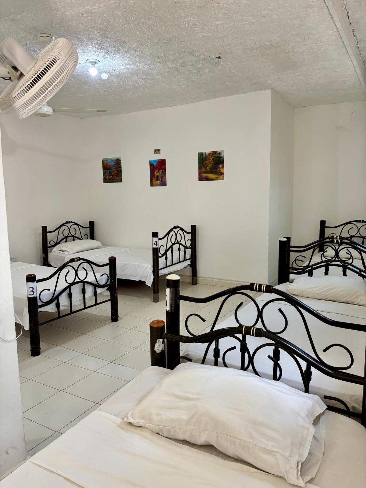 טגאנגה Sierraventura Hostel מראה חיצוני תמונה